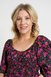 Bobbi Holliday Headshot